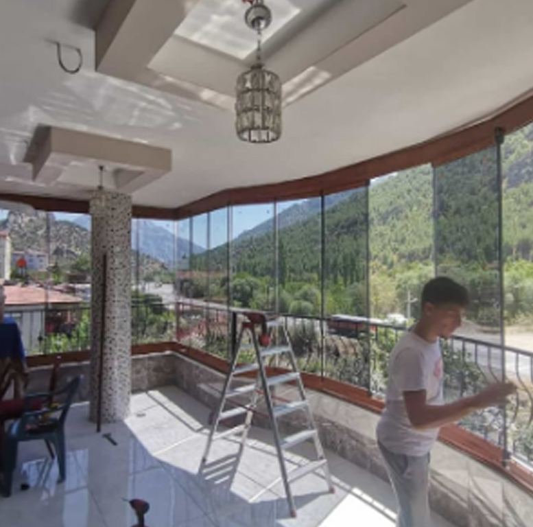 Kardeşler Cam Balkon Kardeşler Cam Balkon